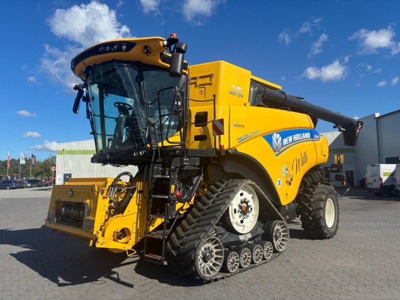 New Holland CR 8.90 Raupe Revelation Modelljahr 2018