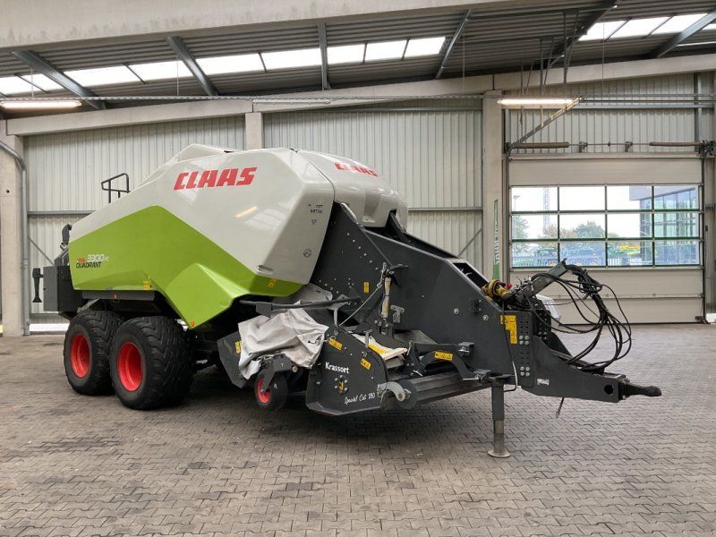 Claas Quadrant 3300 FC