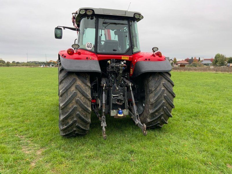 Massey Ferguson 7718