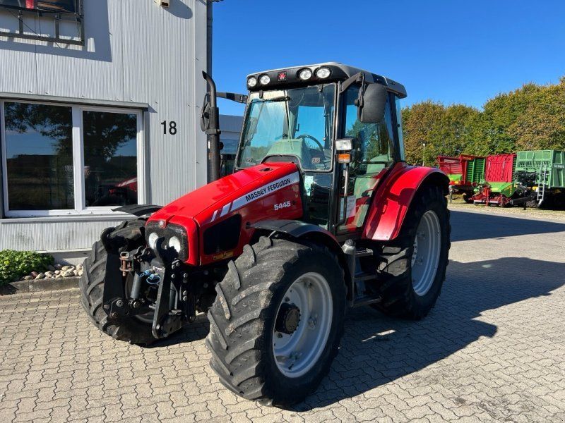 Massey Ferguson 5445