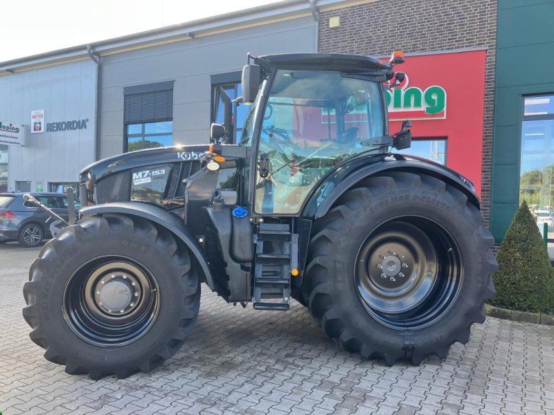 Kubota M7153 Premium KVT