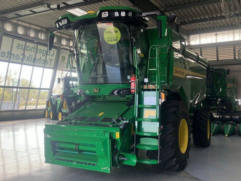 John Deere T5 400