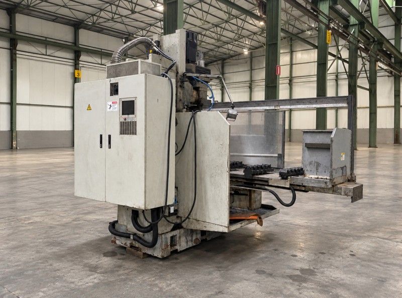 2013 Phoenix FM-300 CNC CE 8055 IFL MC CNC Bed Milling Machine