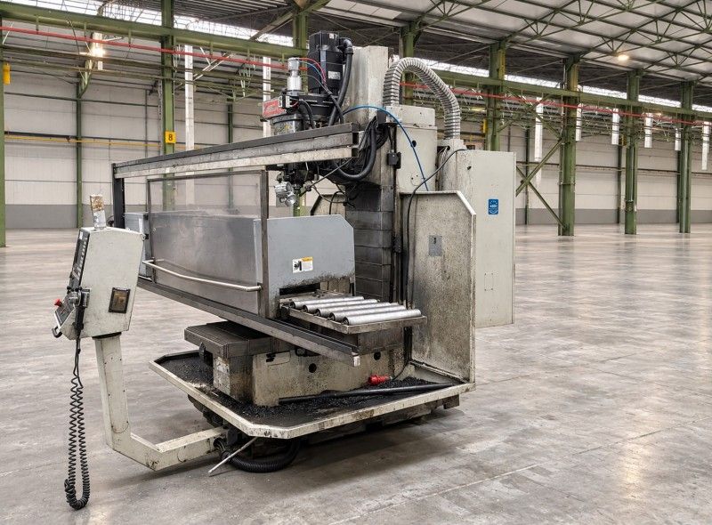 2013 Phoenix FM-300 CNC CE 8055 IFL MC CNC Bed Milling Machine