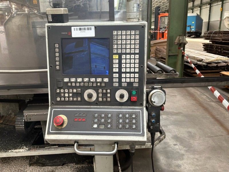 2013 Phoenix FM-300 CNC CE 8055 IFL MC CNC Bed Milling Machine