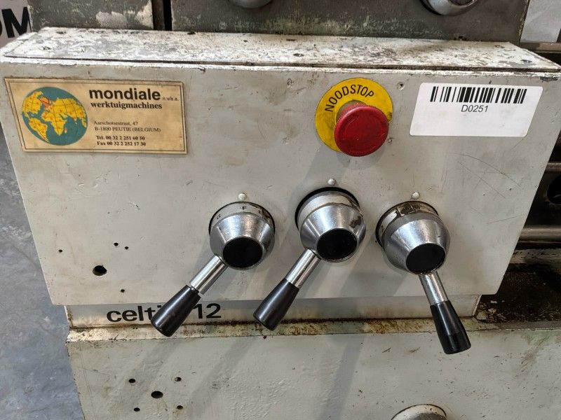 Mondiale Celtic 12 Conventional Metal Lathe