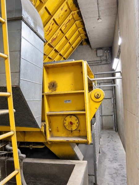 Lefort C 265T – Hochleistungs-Kombination aus hydraulischer Schrottpresse und Schere