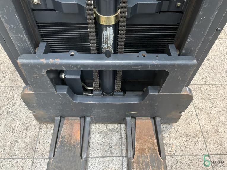 Stapler Elektrisch Linde L12SP (133) 2017
