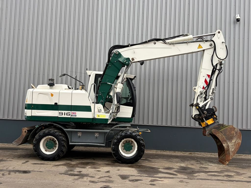 Liebherr A916