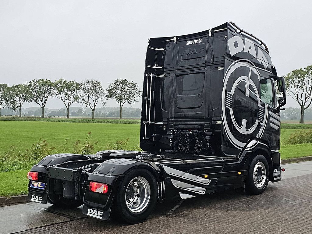 DAF XG+ 530 leder
