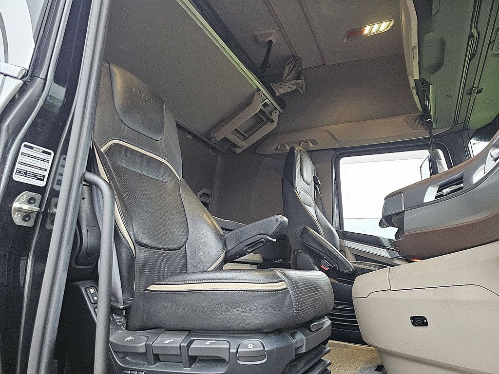 DAF XG+ 530 leder