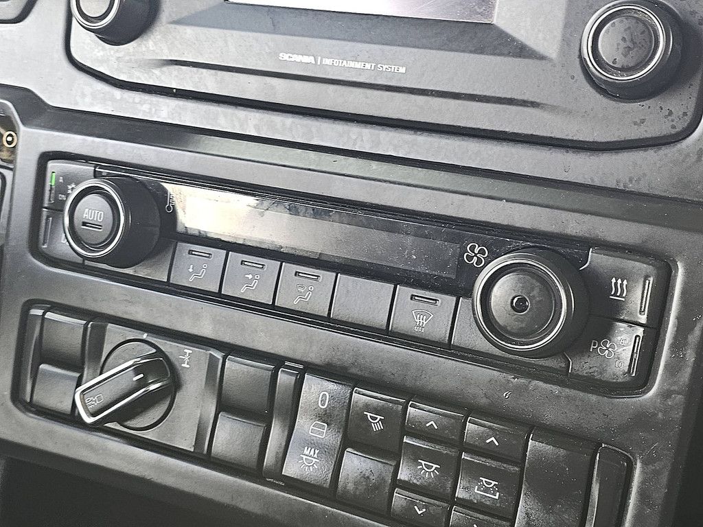 SCANIA R410