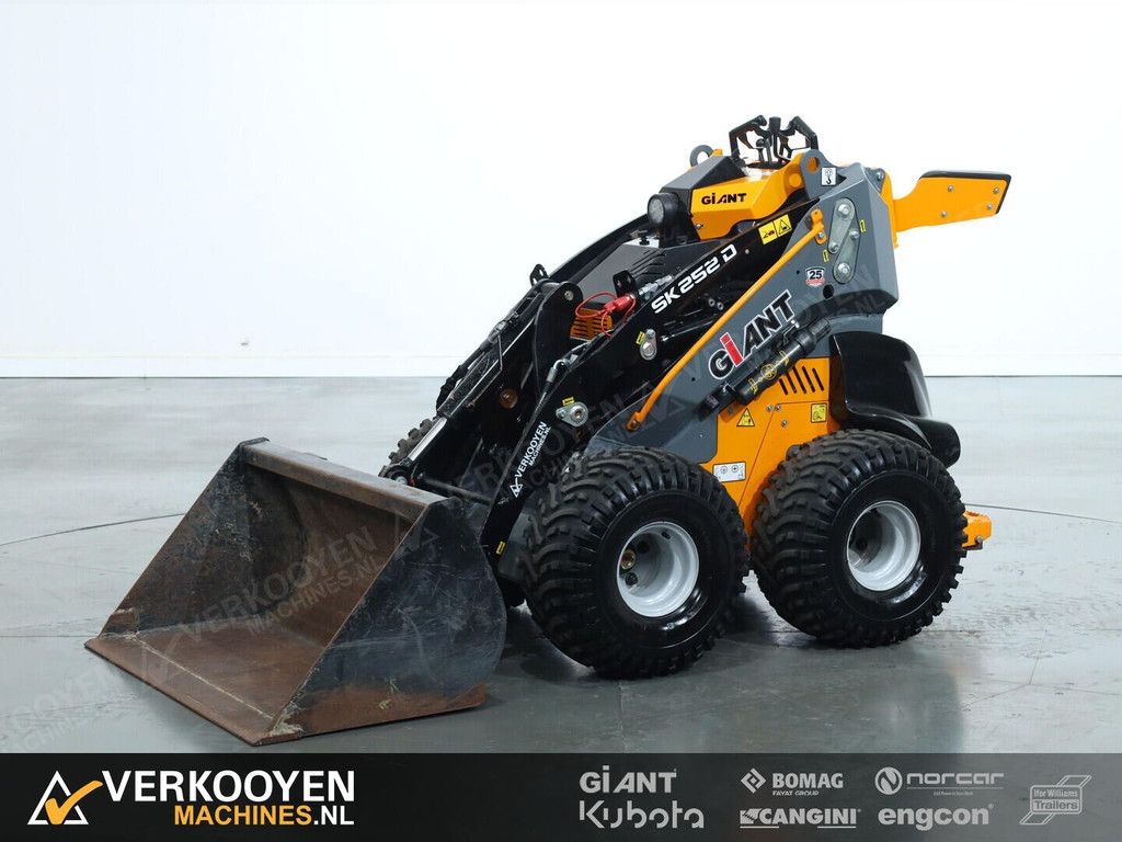 2021 Giant SK252D VK11054