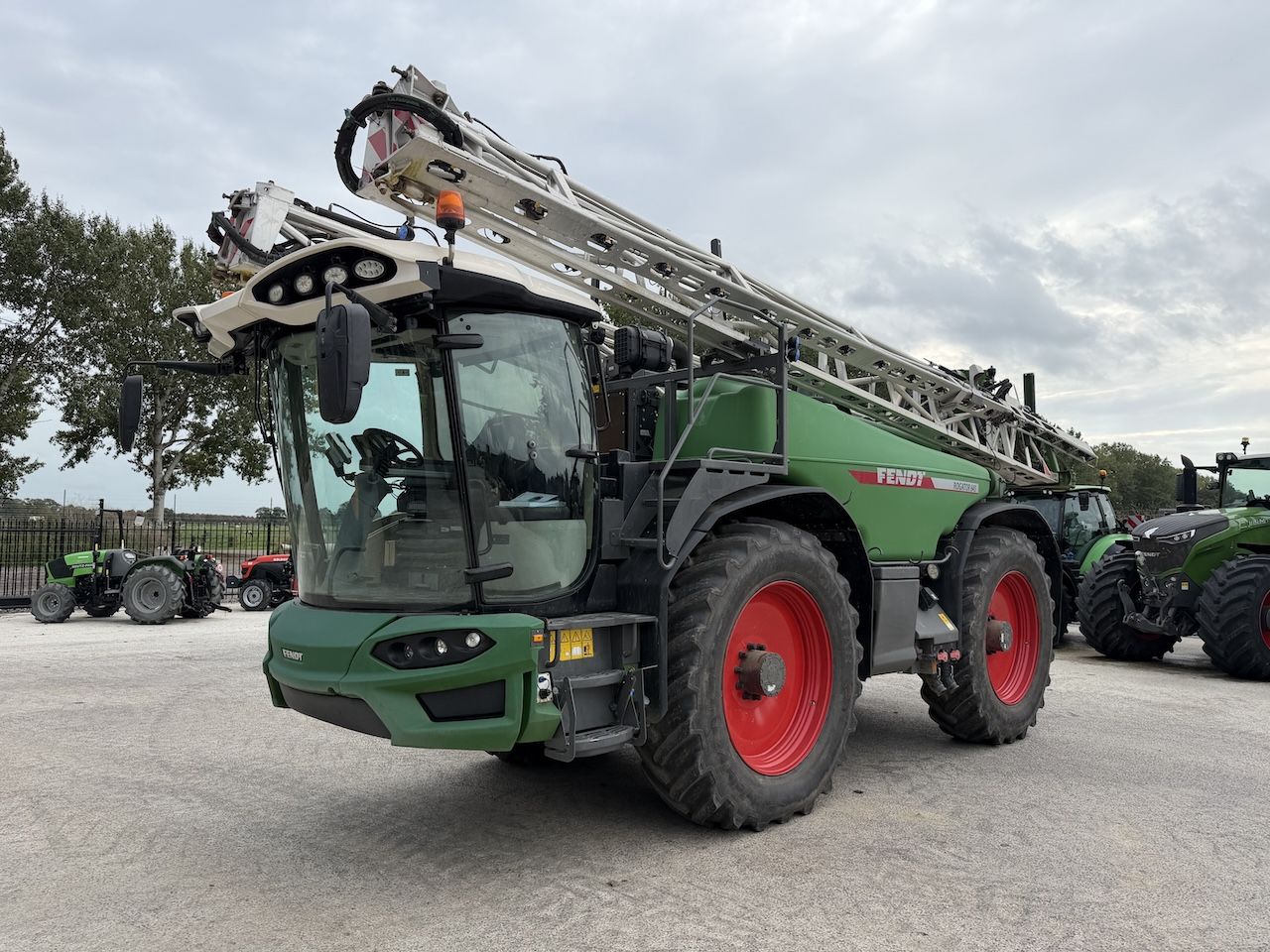 Challenger Rogator