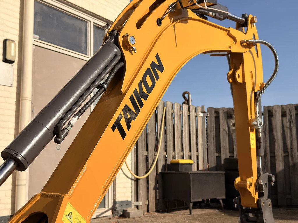 Taikon KT18 PRO Mini excavator, Kubota D722 engine