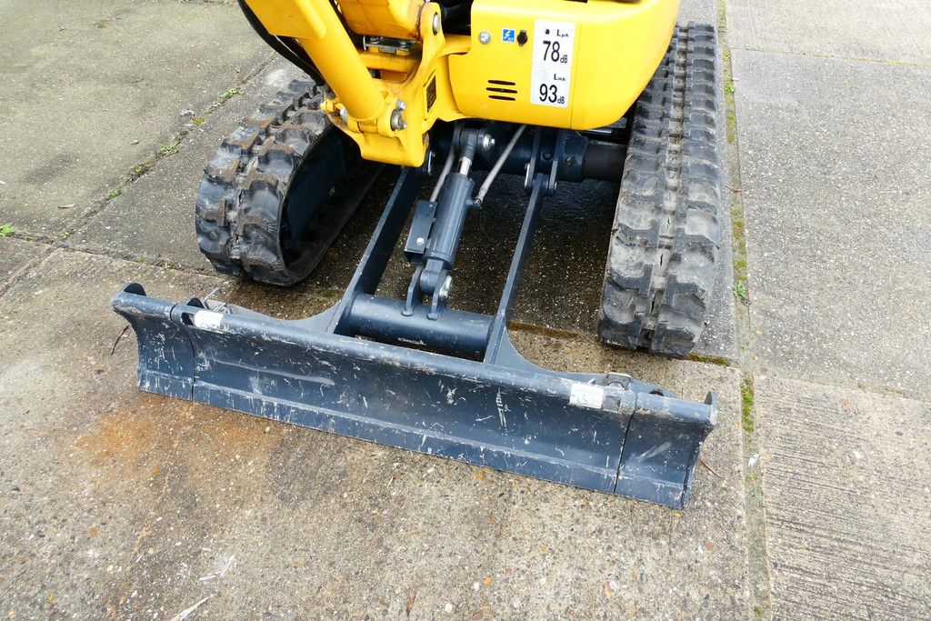 Komatsu PC16 RHS
