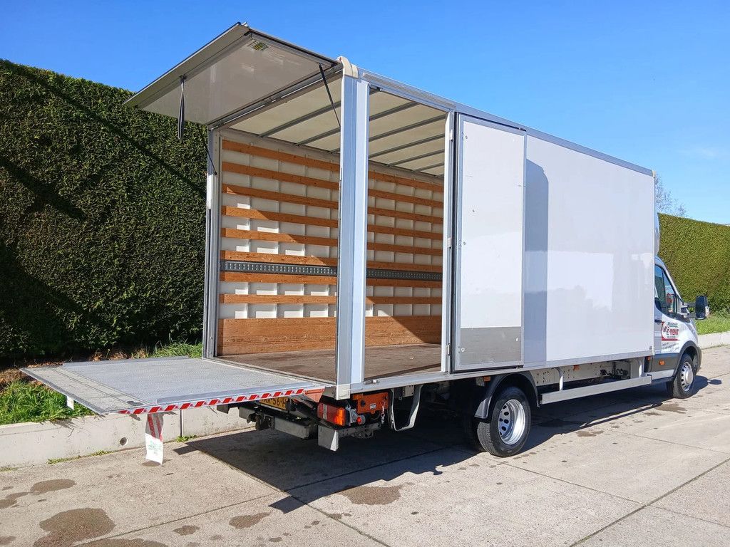 Ford Transit bakwagen 5,2 m.