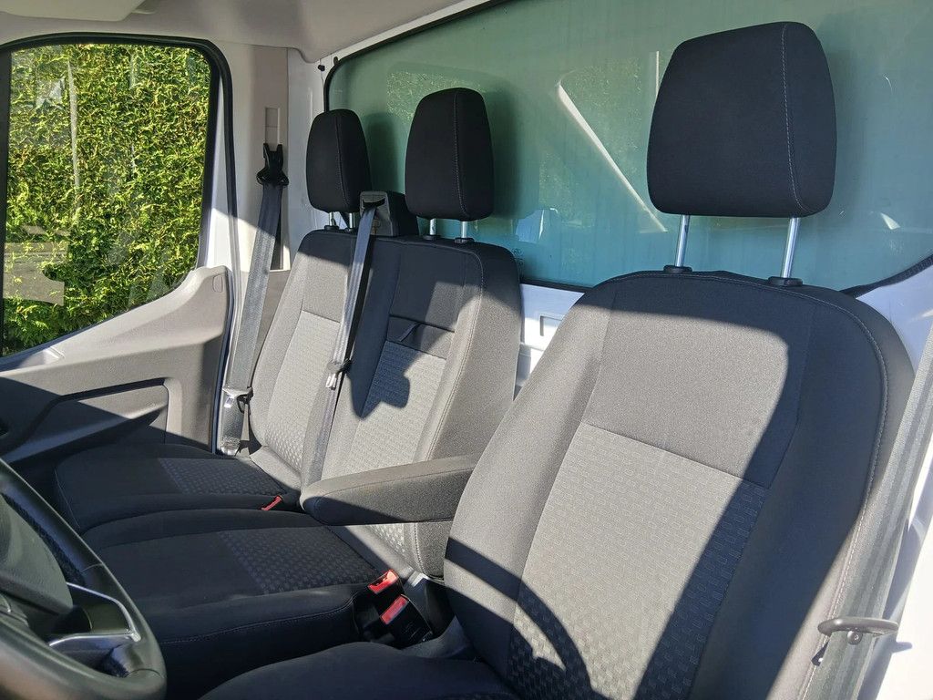 Ford Transit bakwagen 5,2 m.