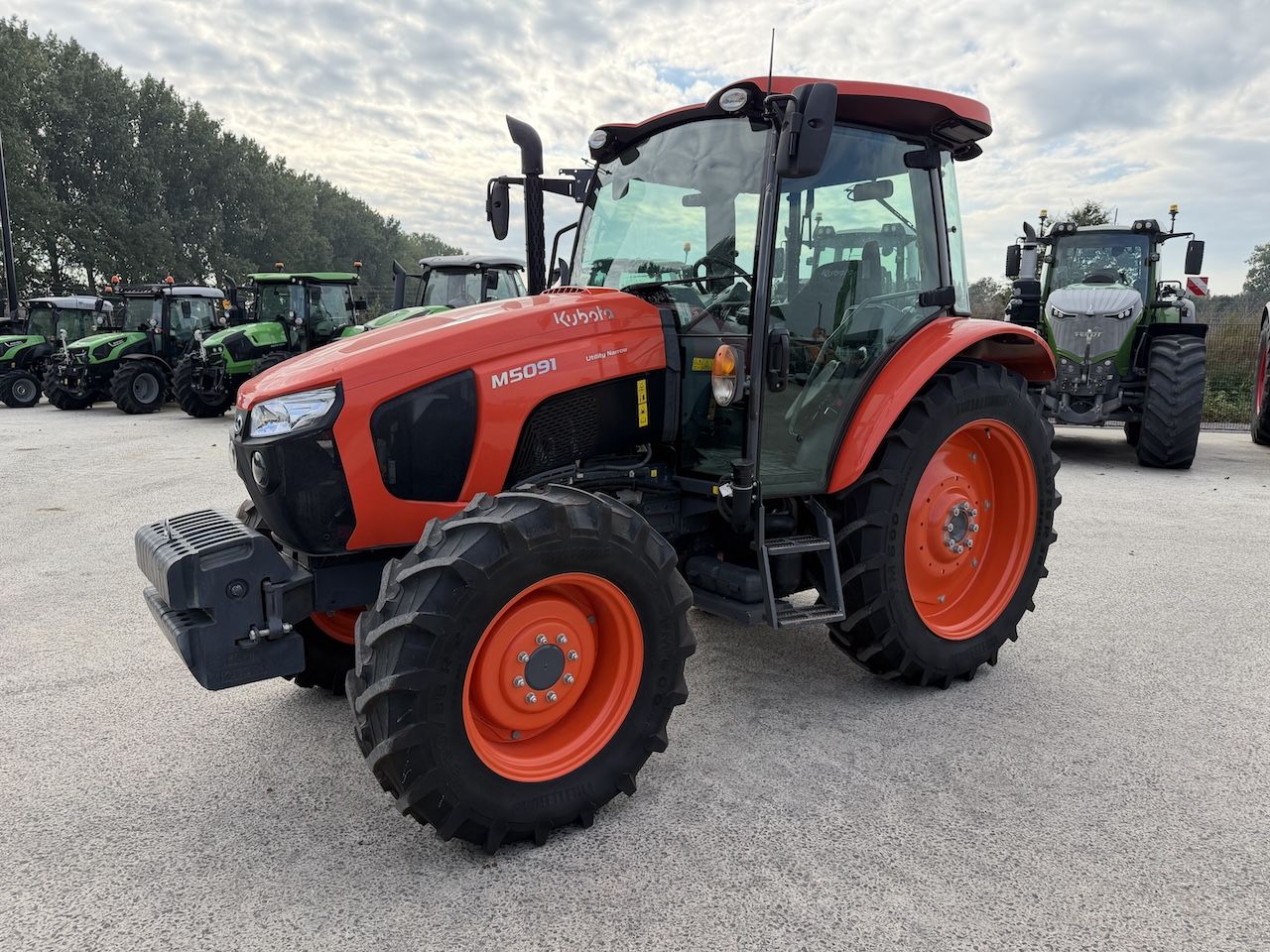 Kubota M 5091 Utility Narrow / Smalspoor