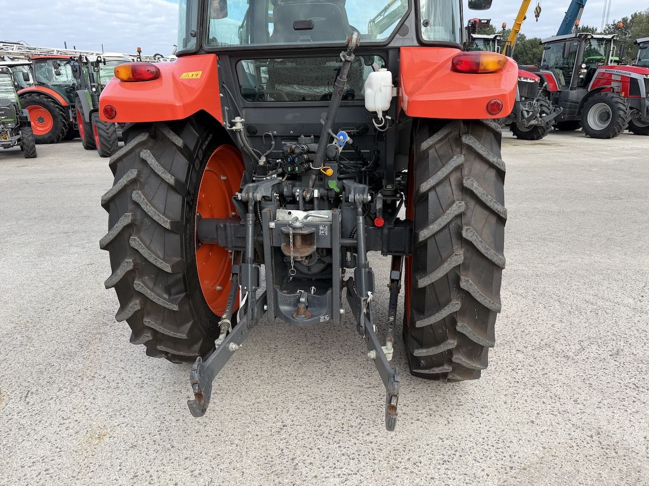 Kubota M 5091 Utility Narrow / Smalspoor