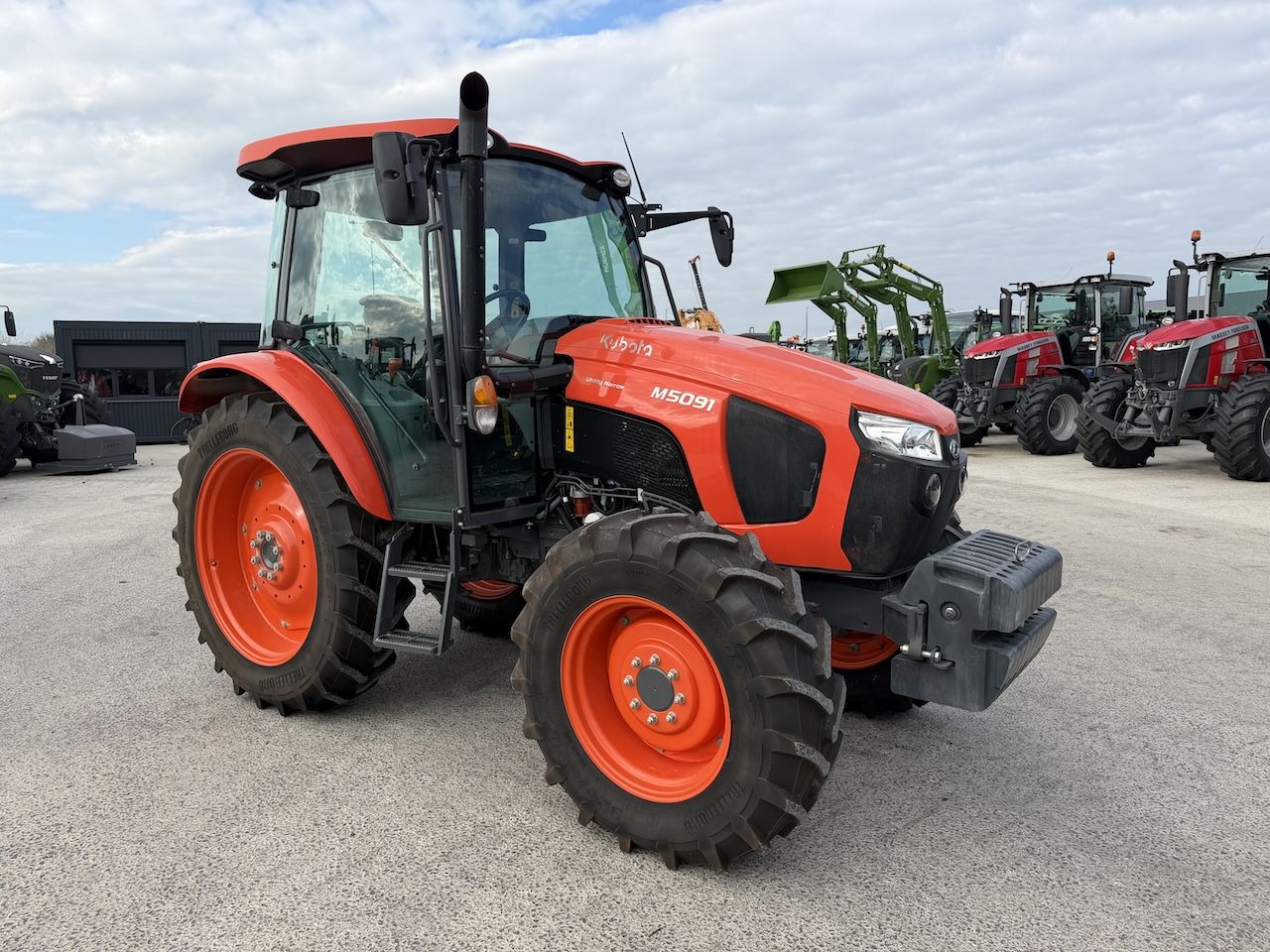 Kubota M 5091 Utility Narrow / Smalspoor