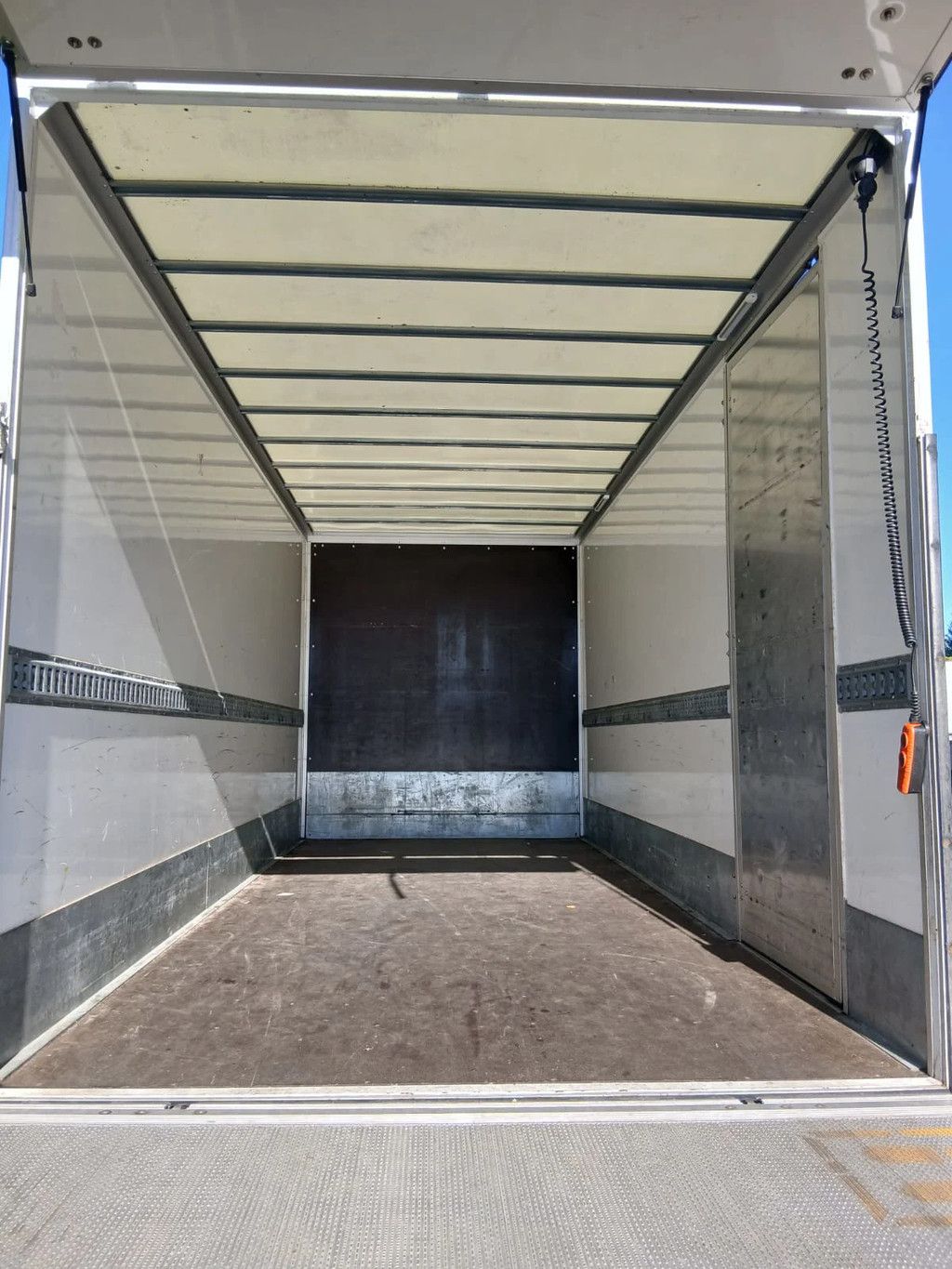 Ford Transit Gesloten clixtar 5,2 m.