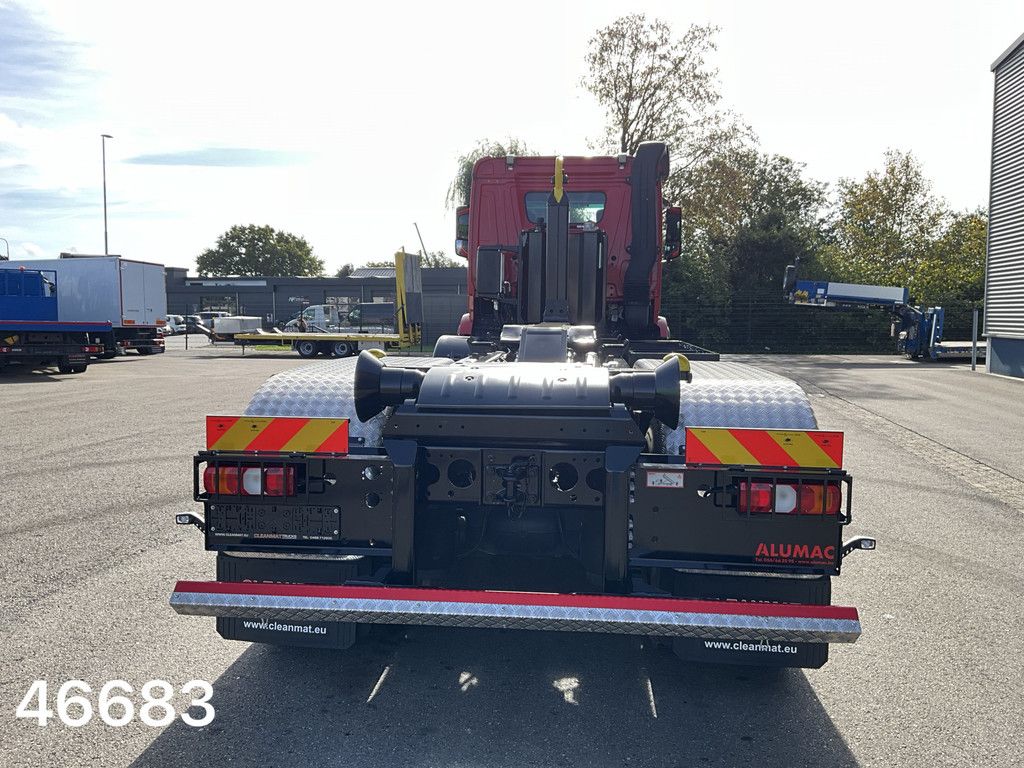Mercedes-Benz Arocs 3242 8x4 Hiab 25 Ton haakarmsysteem Just 35.605 km!