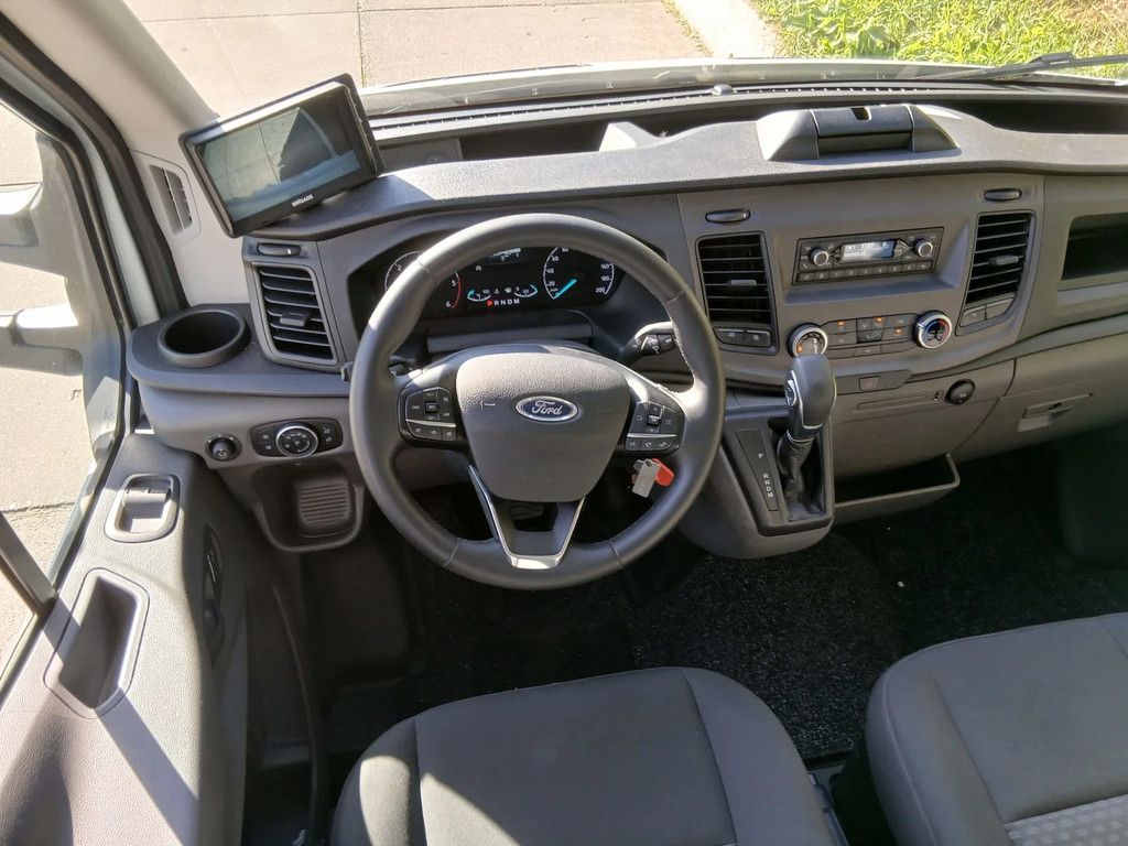 Ford Transit bakwagen 4,3 m.