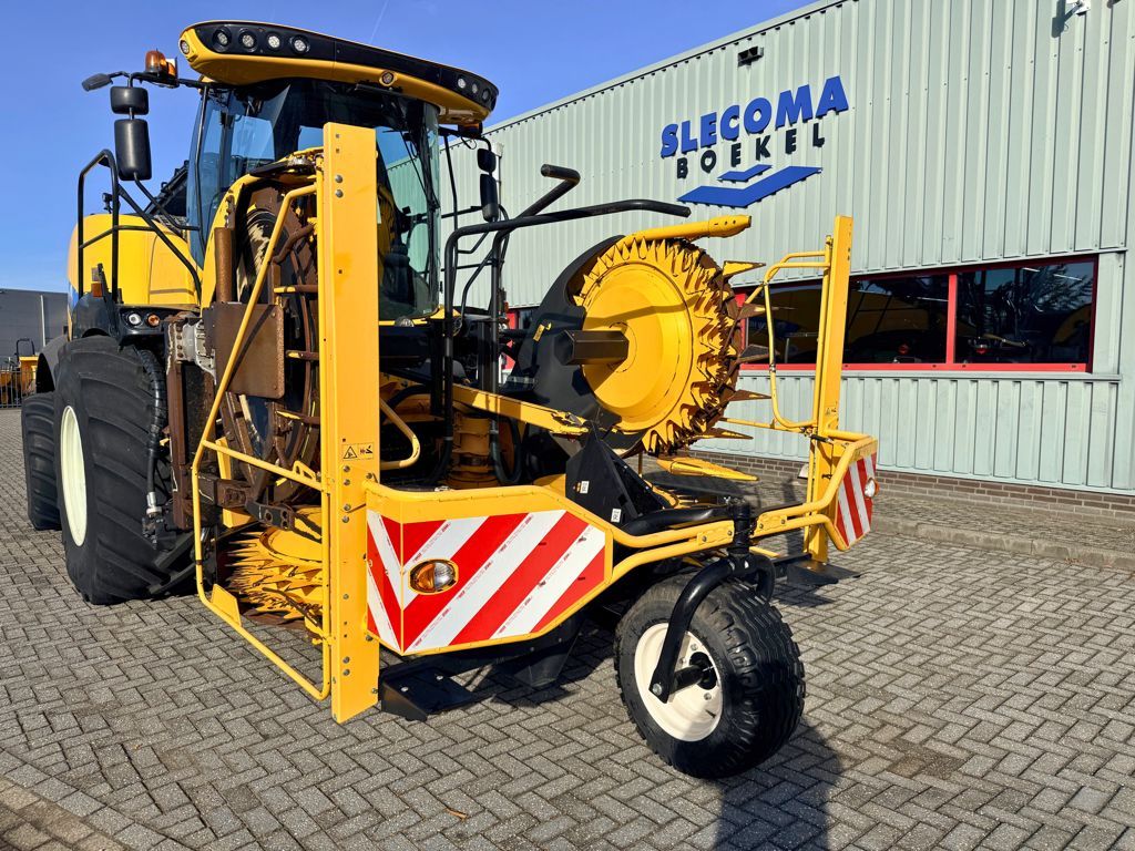 New Holland 60BFI Maisbek (Kemper 460 Plus)