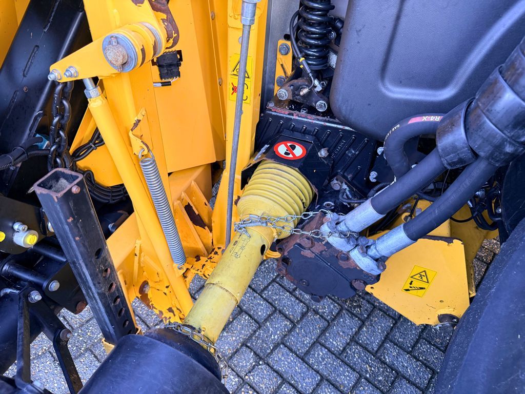 New Holland 60BFI Maisbek (Kemper 460 Plus)