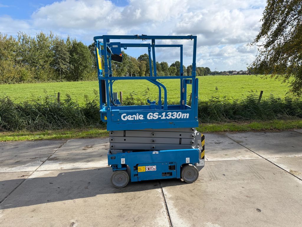 Genie GS 1330m