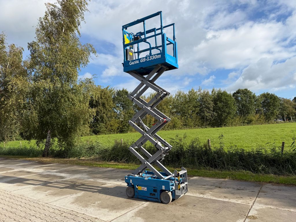 Genie GS 1330m