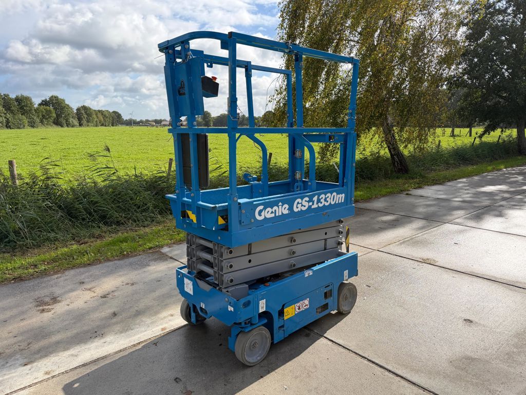Genie GS 1330m