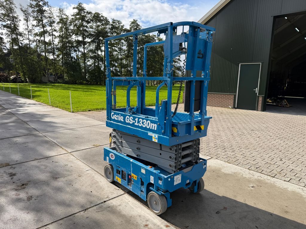 Genie GS 1330m