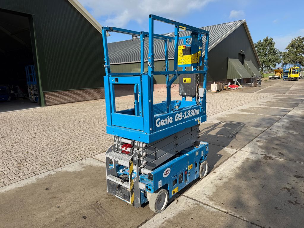 Genie GS 1330m