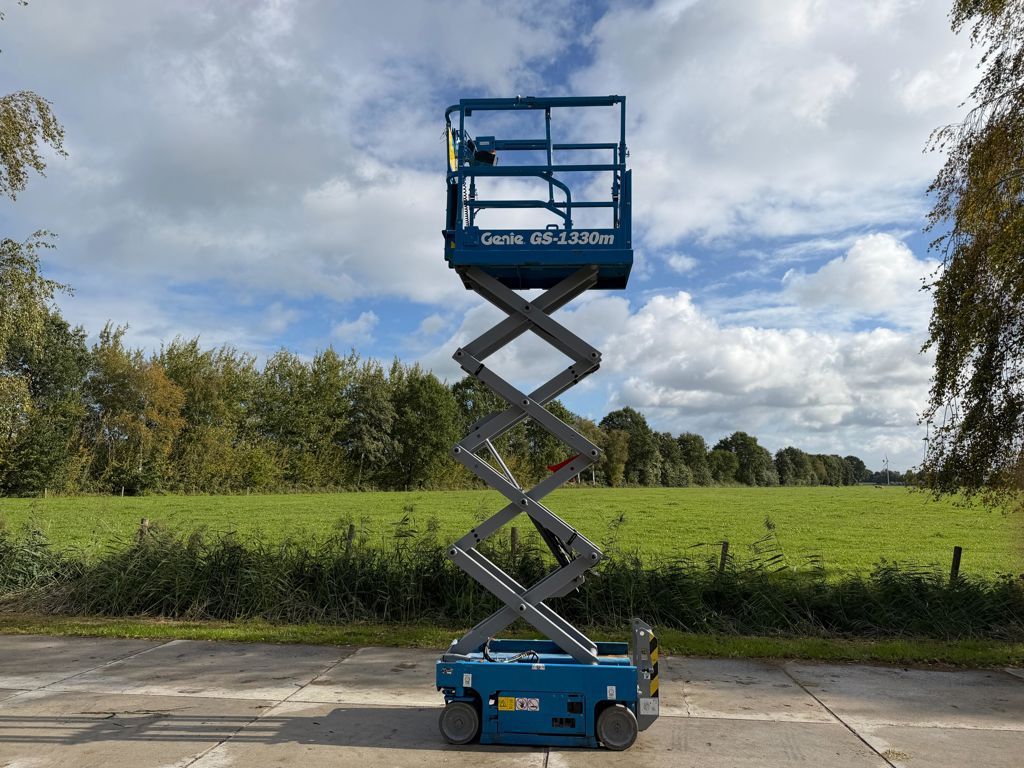 Genie GS 1330m