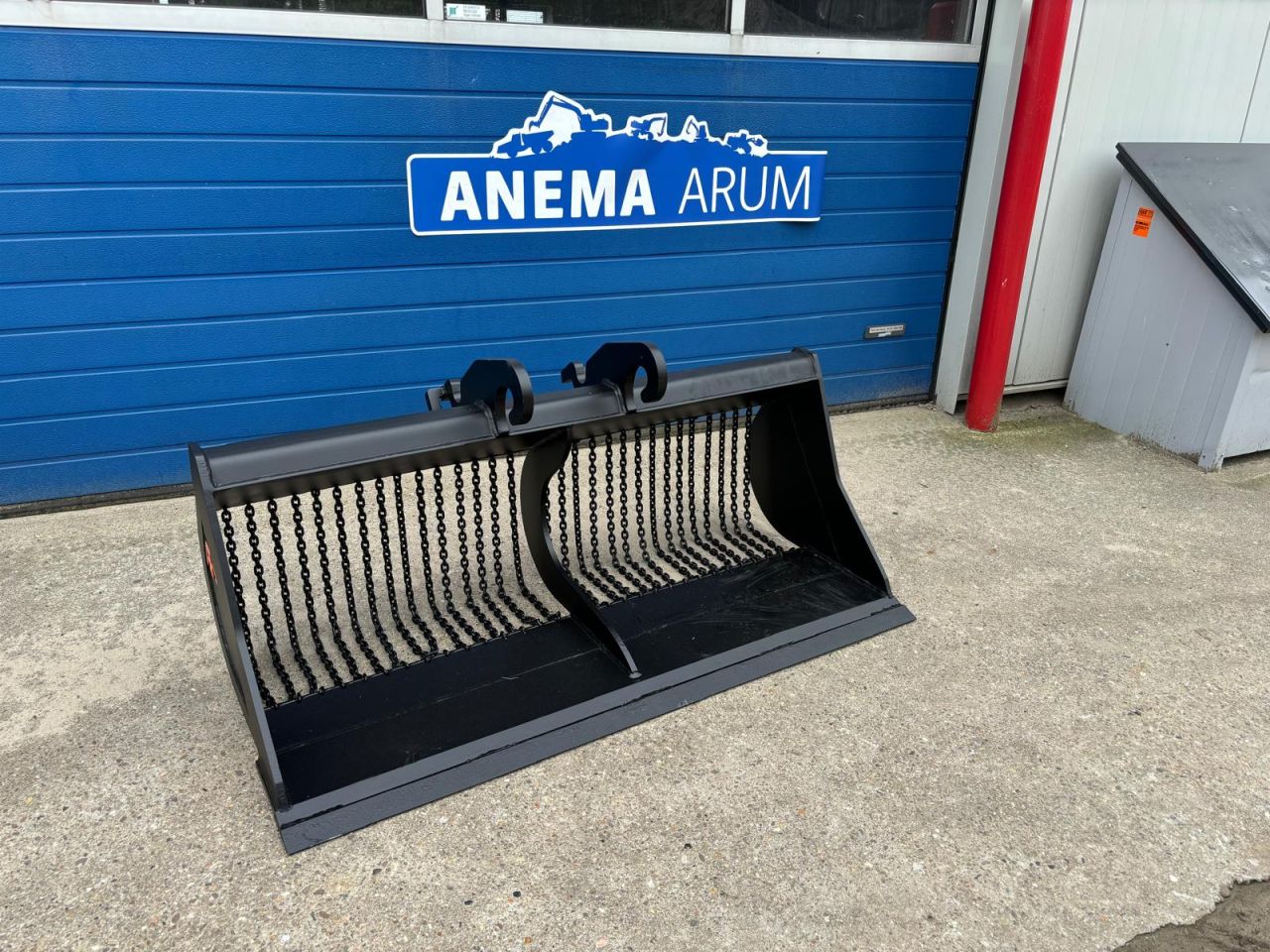 AA