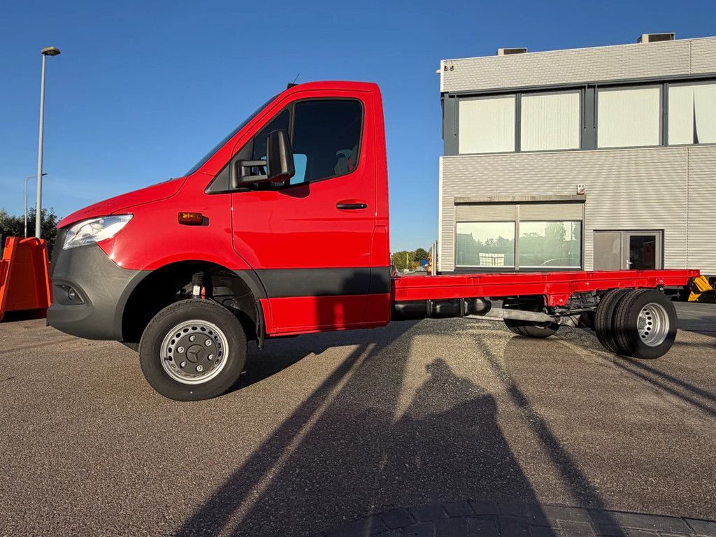 Mercedes-Benz Sprinter 519 CDI 906BA50/4X4 Chassie - Cabine NEW !! 3 x in Stock !!