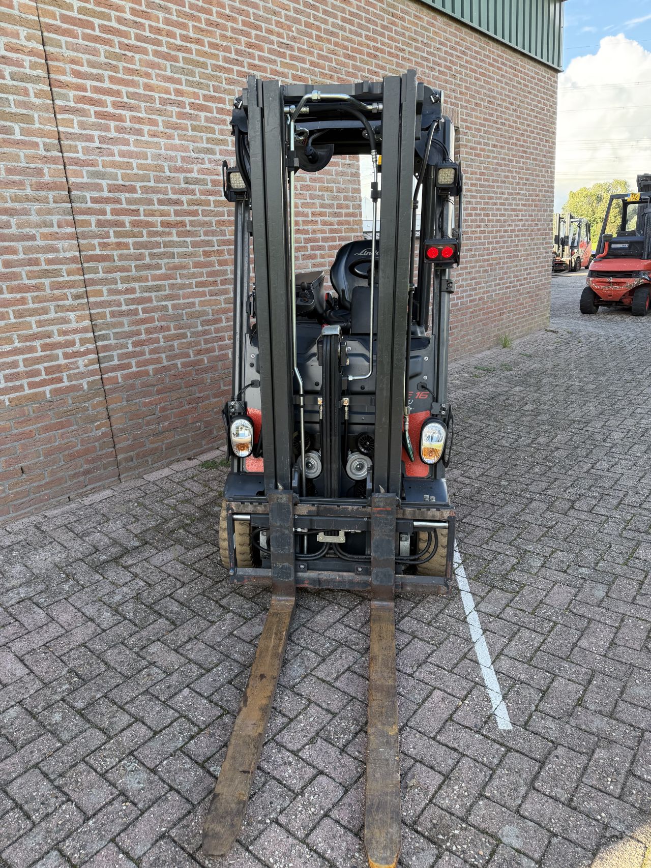 Linde E16PH-02 heftruck