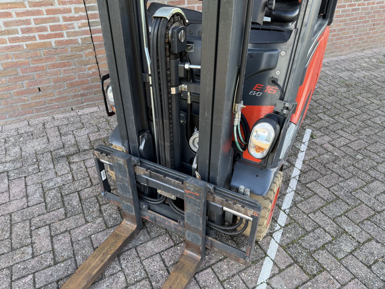 Linde E16PH-02 heftruck