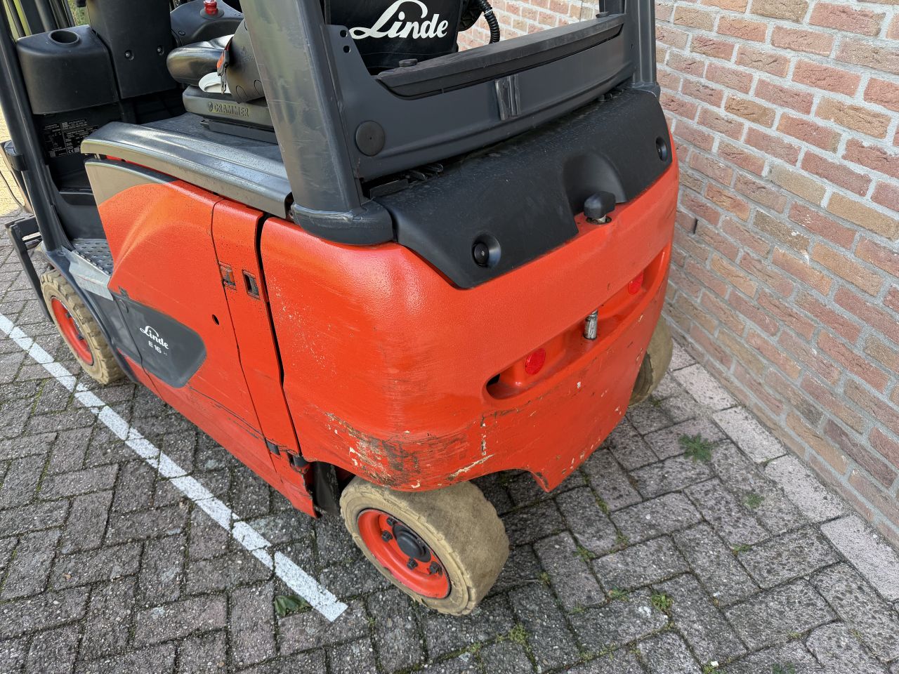 Linde E16PH-02 heftruck