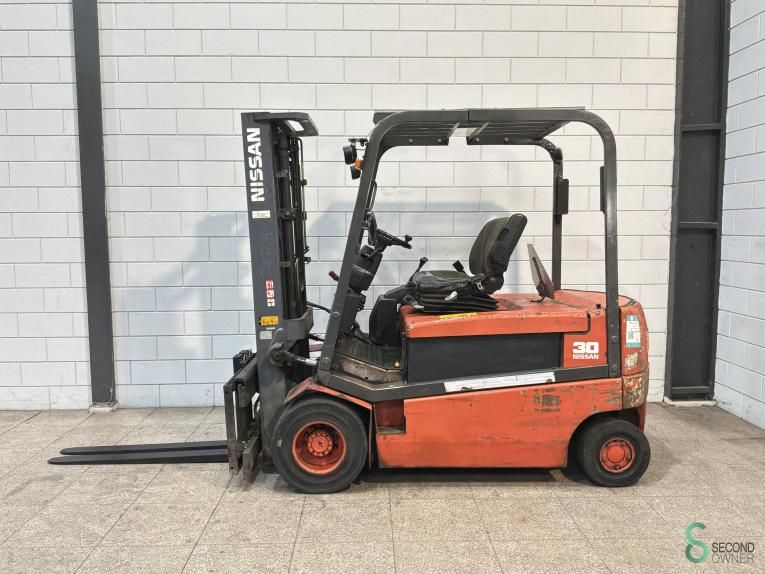 Gabelstapler Elektrisch Nissan GQ02L30CU 2002