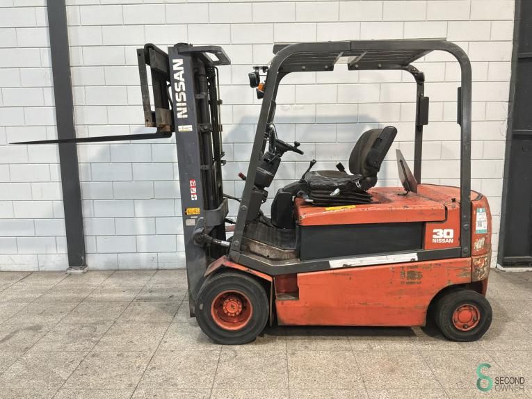 Gabelstapler Elektrisch Nissan GQ02L30CU 2002