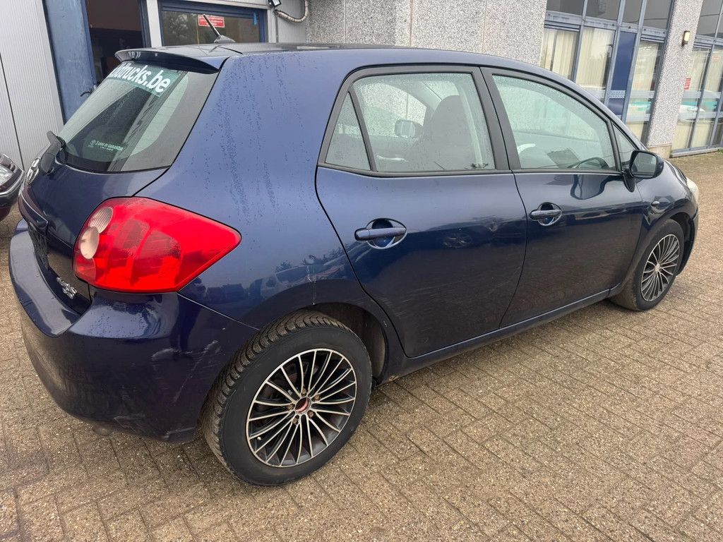 Toyota Auris **5DOORS-AC**