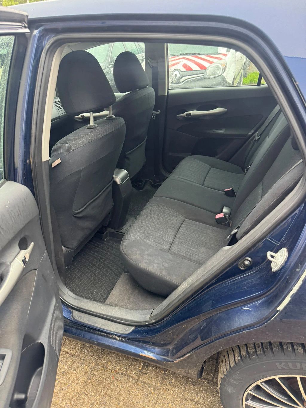 Toyota Auris **5DOORS-AC**