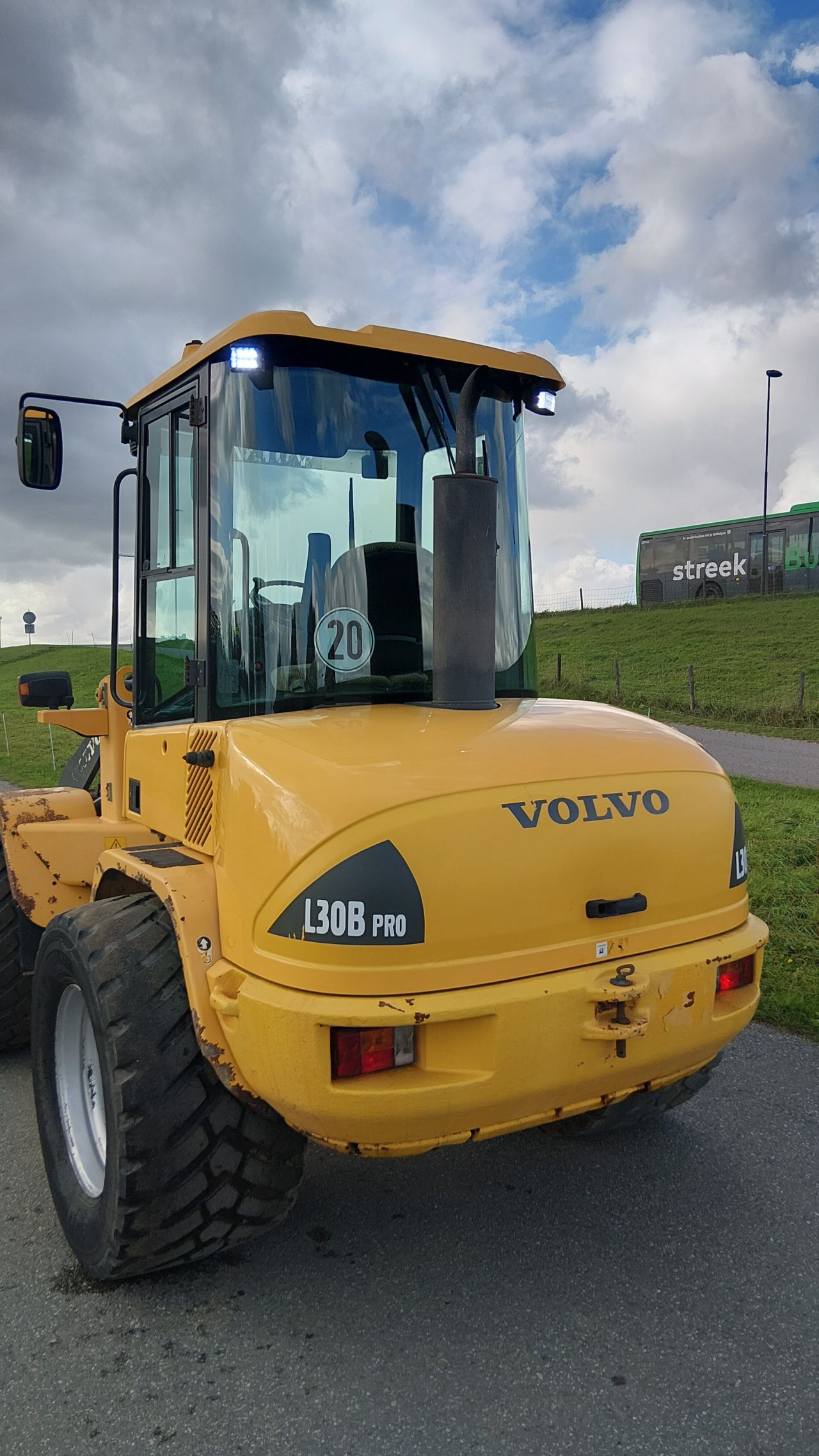 Nette volvo L30B-pro shovel met kenteken (bj2007)