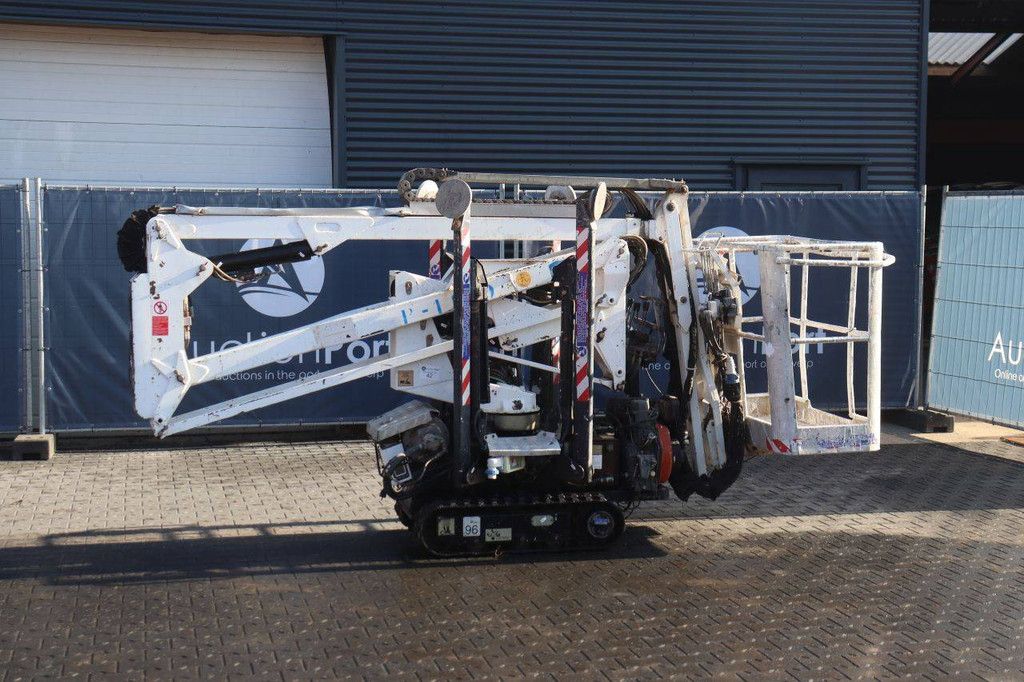 Articulated Boom Lift Oil&Steel Octopussy 1405 Electric+Petrol 14m 2005
