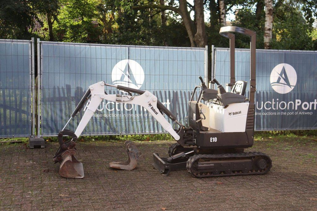 Mini excavator Bobcat E10 Diesel 7.5kW 2015