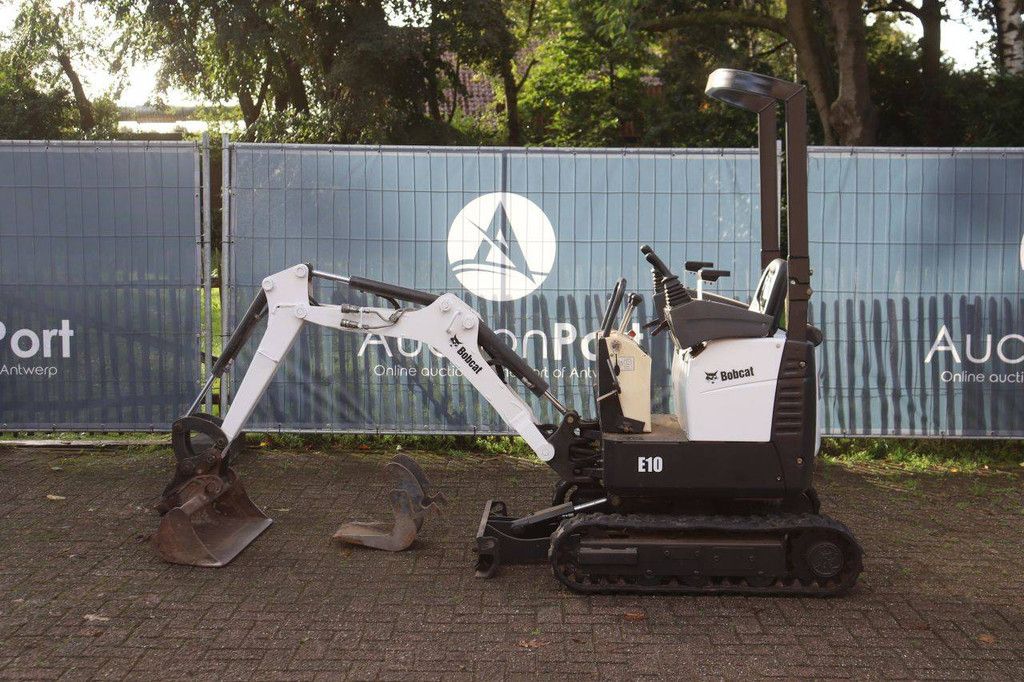 Mini excavator Bobcat E10 Diesel 7.5kW 2015
