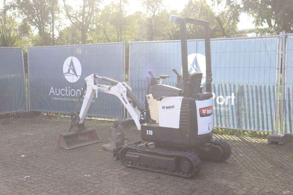 Mini excavator Bobcat E10 Diesel 7.5kW 2015